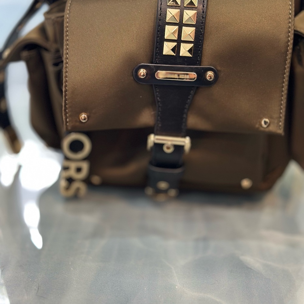 Michael Kors Green and Black Crossbody Bag with Gold Accents - Picture 2 of 6
